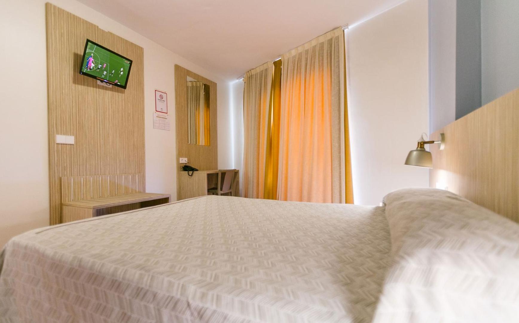 Hotel Galicia Fuengirola Exterior photo