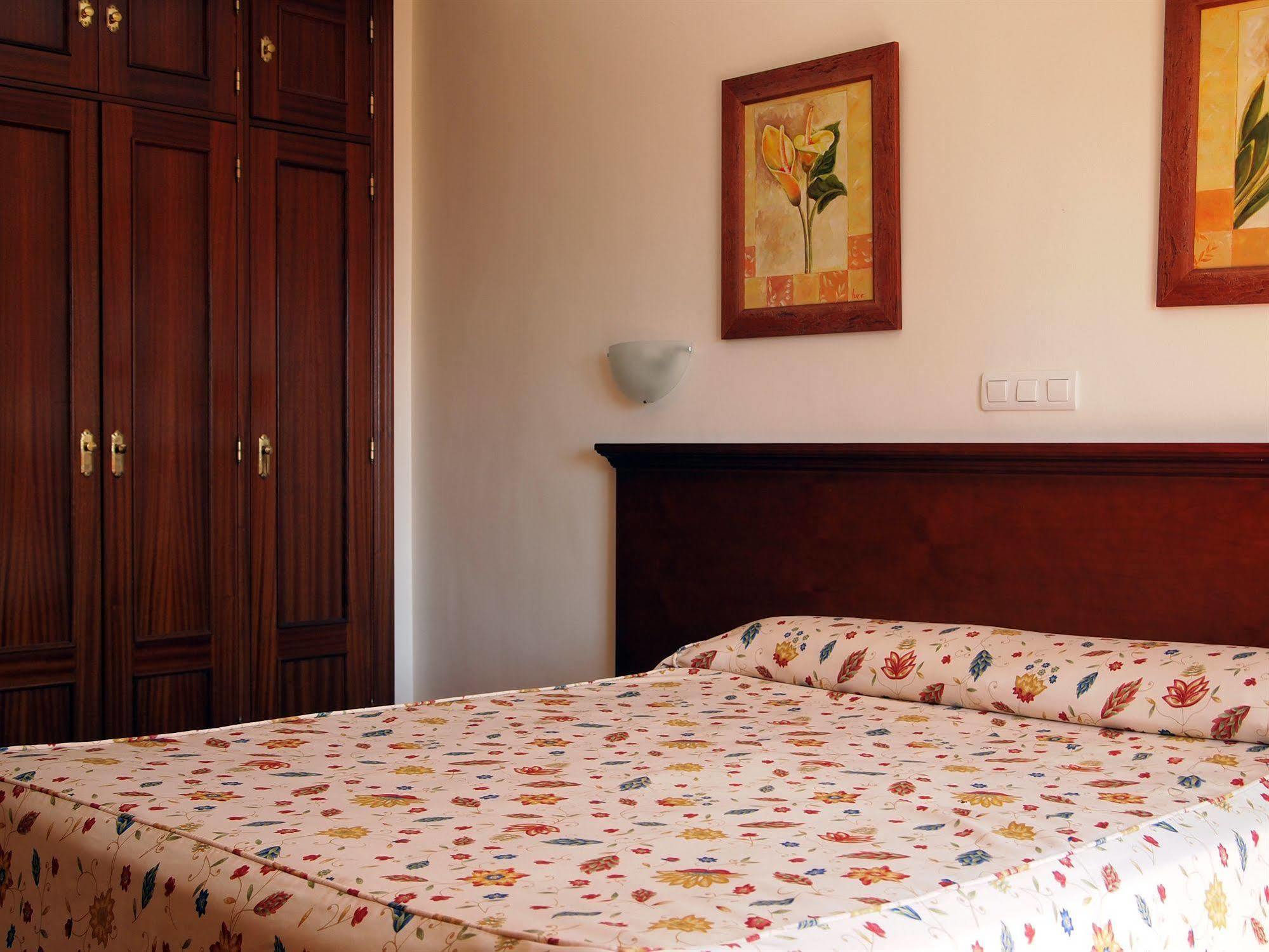 Hotel Galicia Fuengirola Exterior photo
