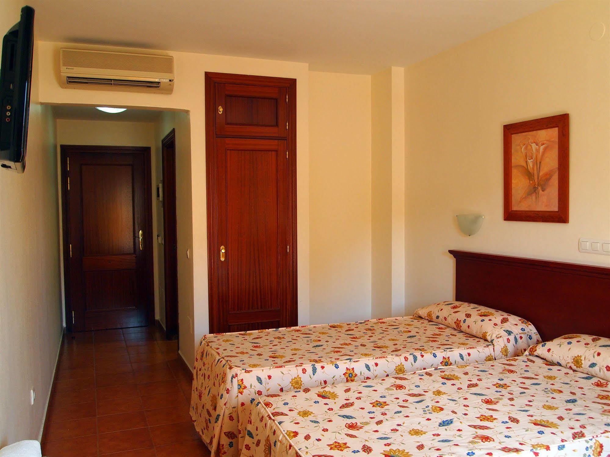 Hotel Galicia Fuengirola Exterior photo