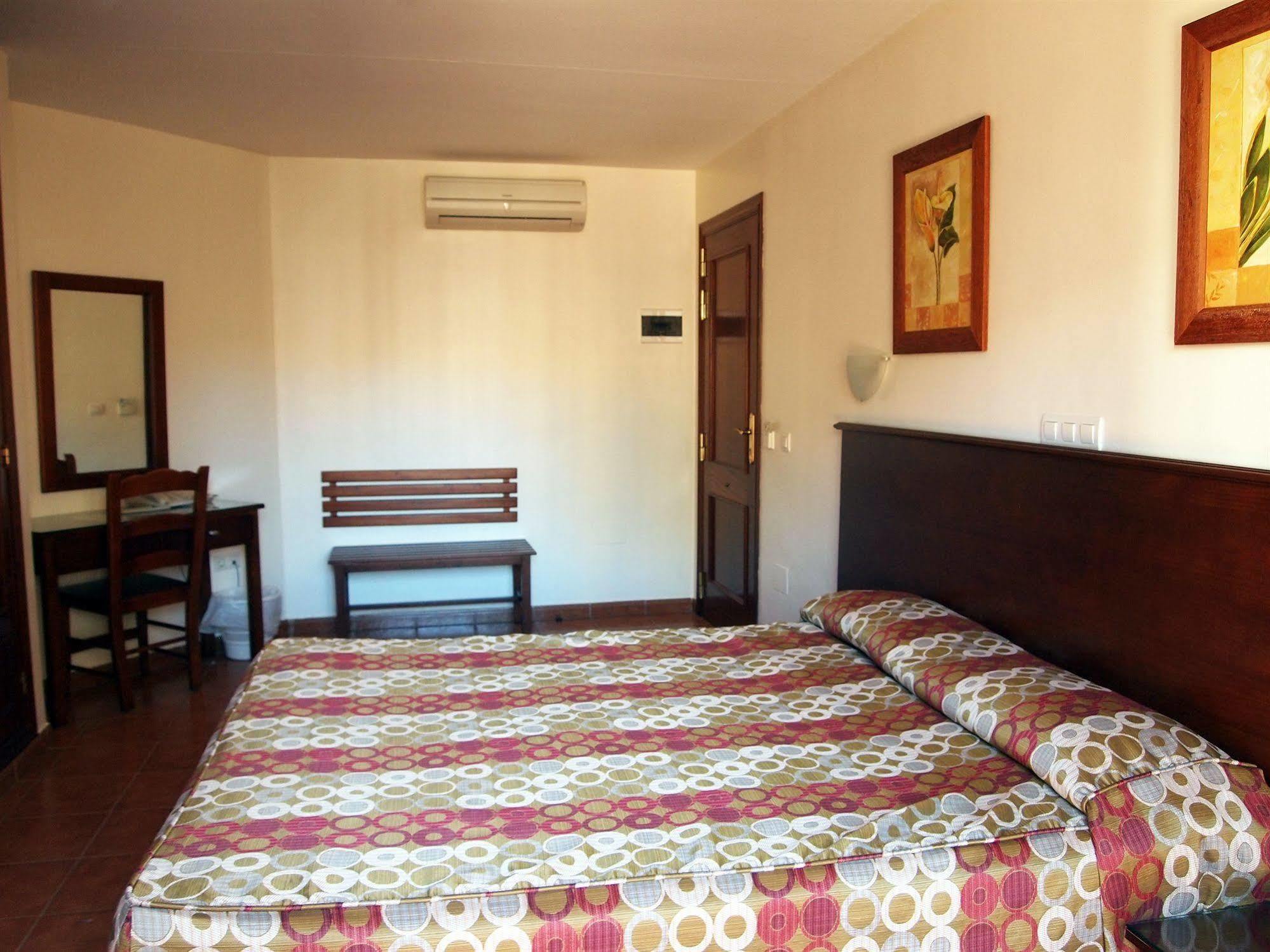 Hotel Galicia Fuengirola Exterior photo