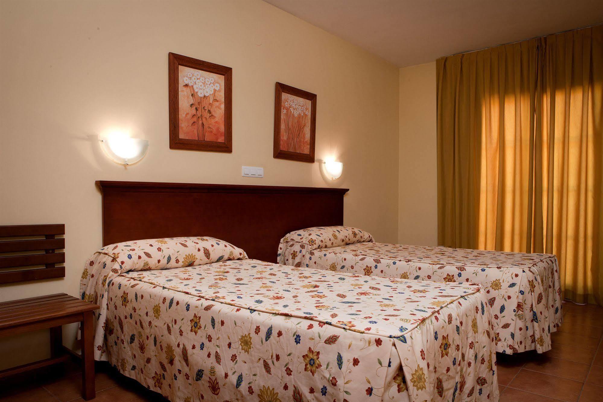 Hotel Galicia Fuengirola Exterior photo
